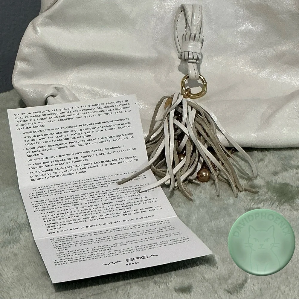 VIA SPIGA White Leather Shoulder Bag w/ Tassel, Dust Bag & Authencity Certificat - Picture 10 of 11